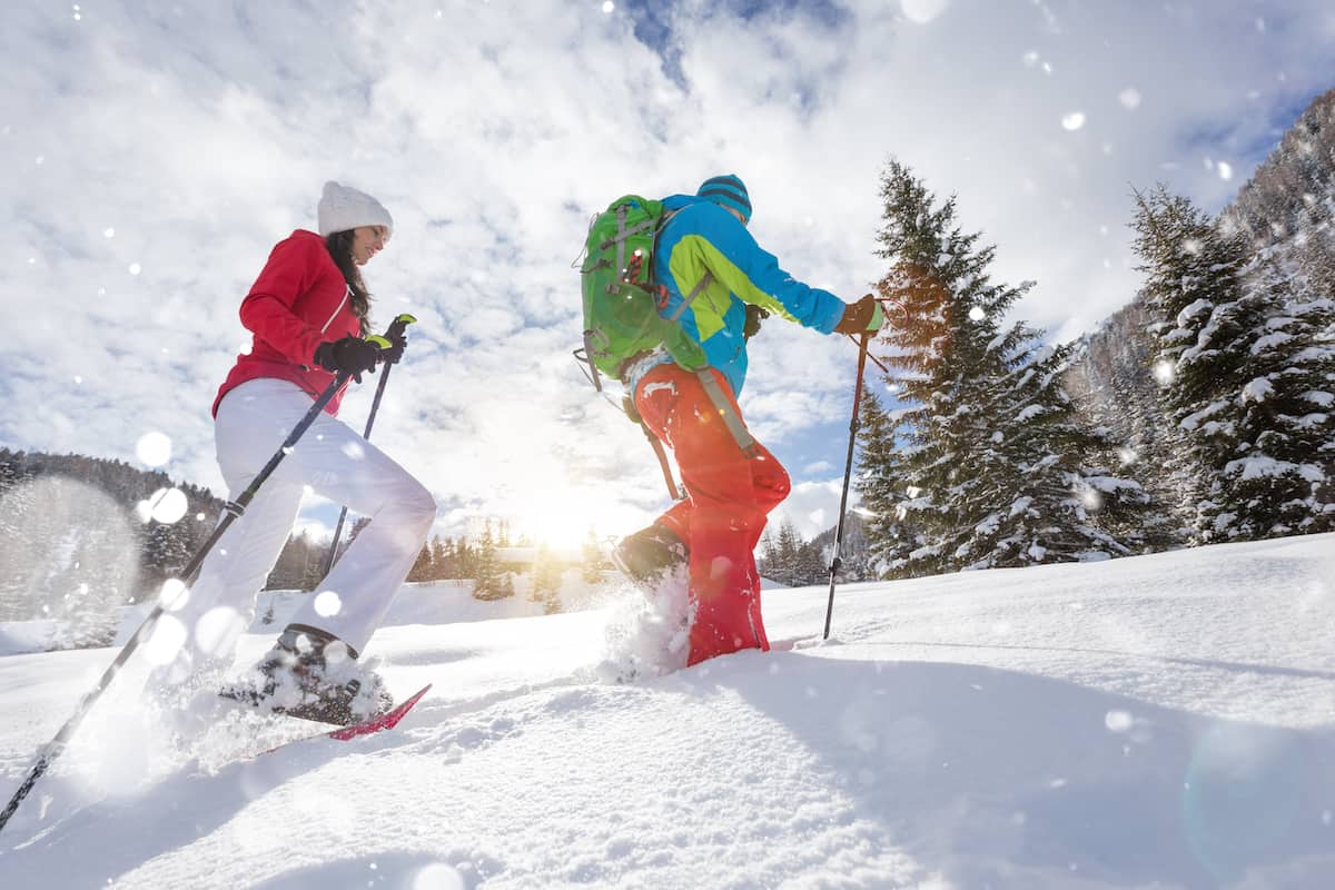Randonneurs en raquette a neige